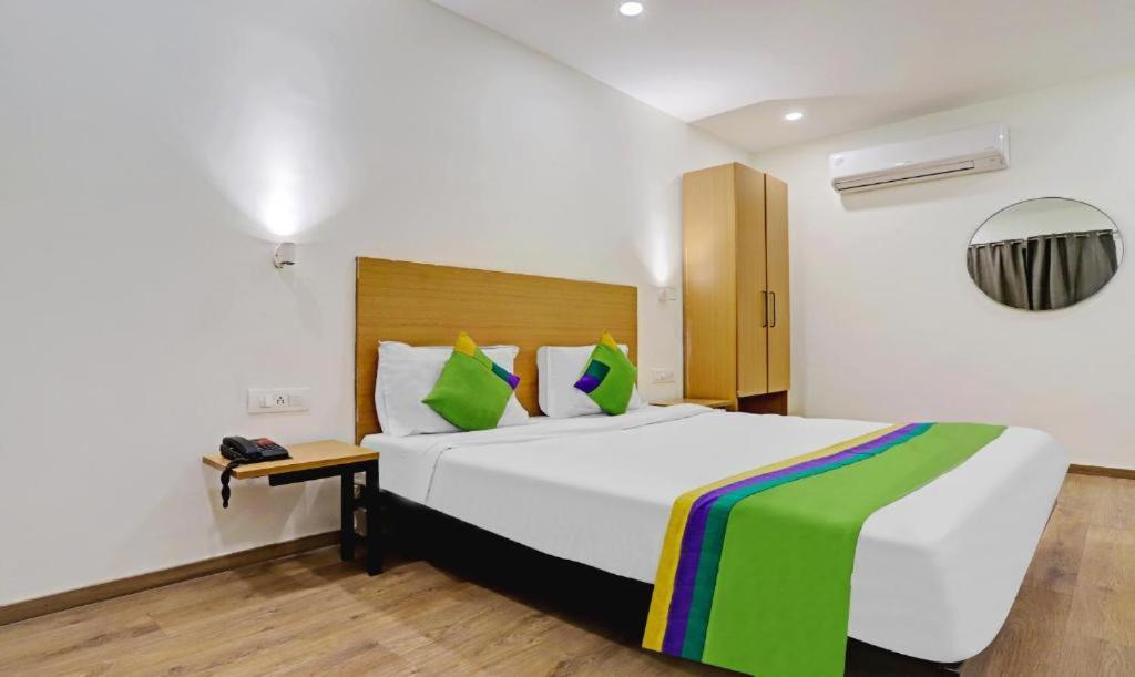 Hotel Orient Avenue Nagpur Exteriör bild